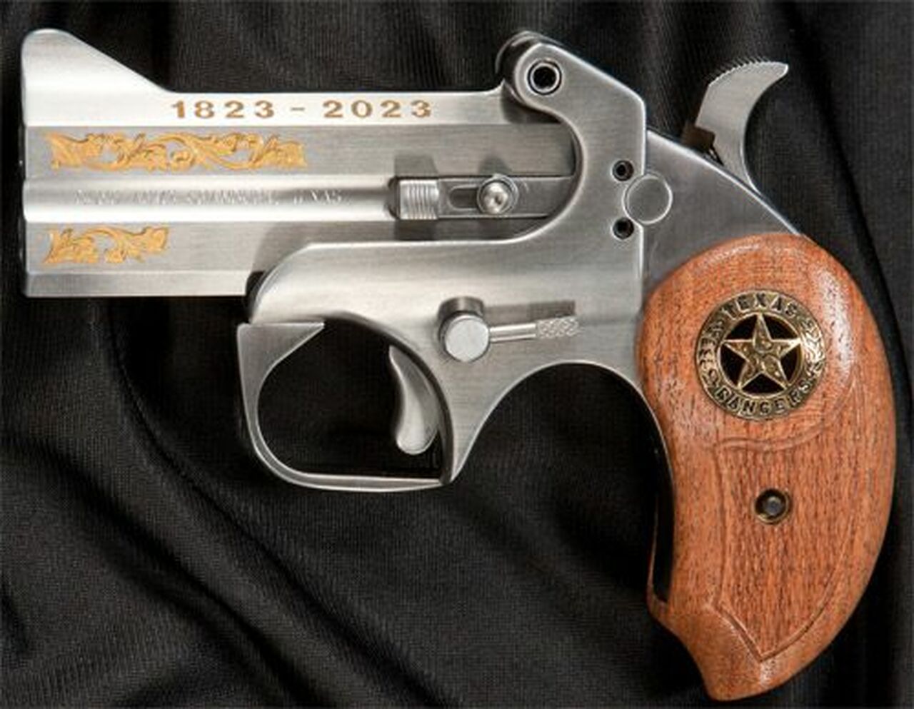 Image of Bond Arms Texas Ranger 200th Anniversary .45 Colt/410 Ga, 3.50", Gold Leafing, SS, 2rd