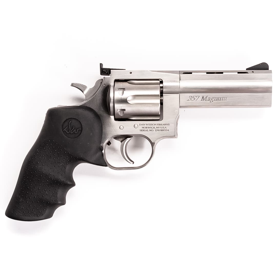 Image of SMITH & WESSON 715