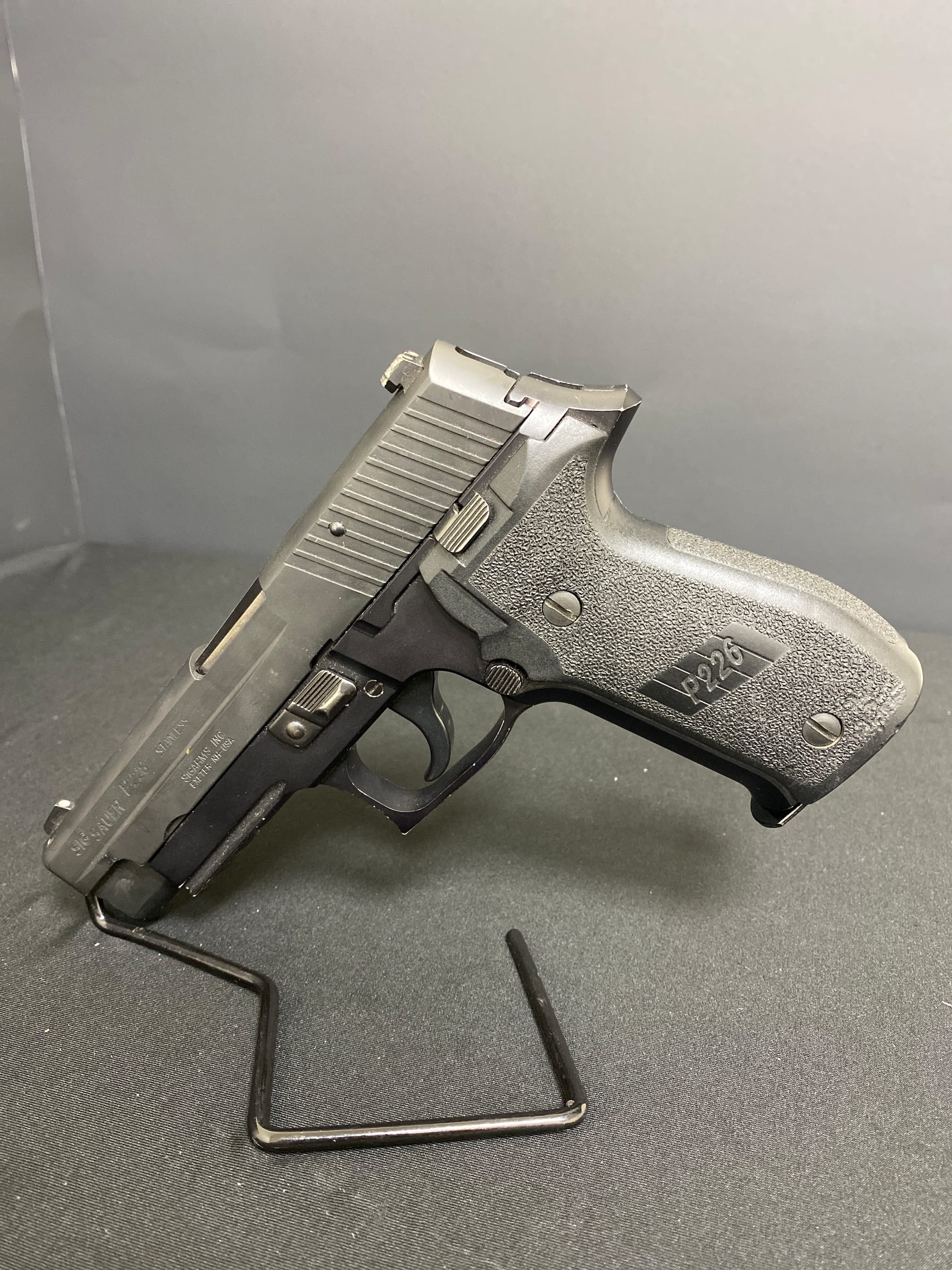 Image of SIG SAUER P226