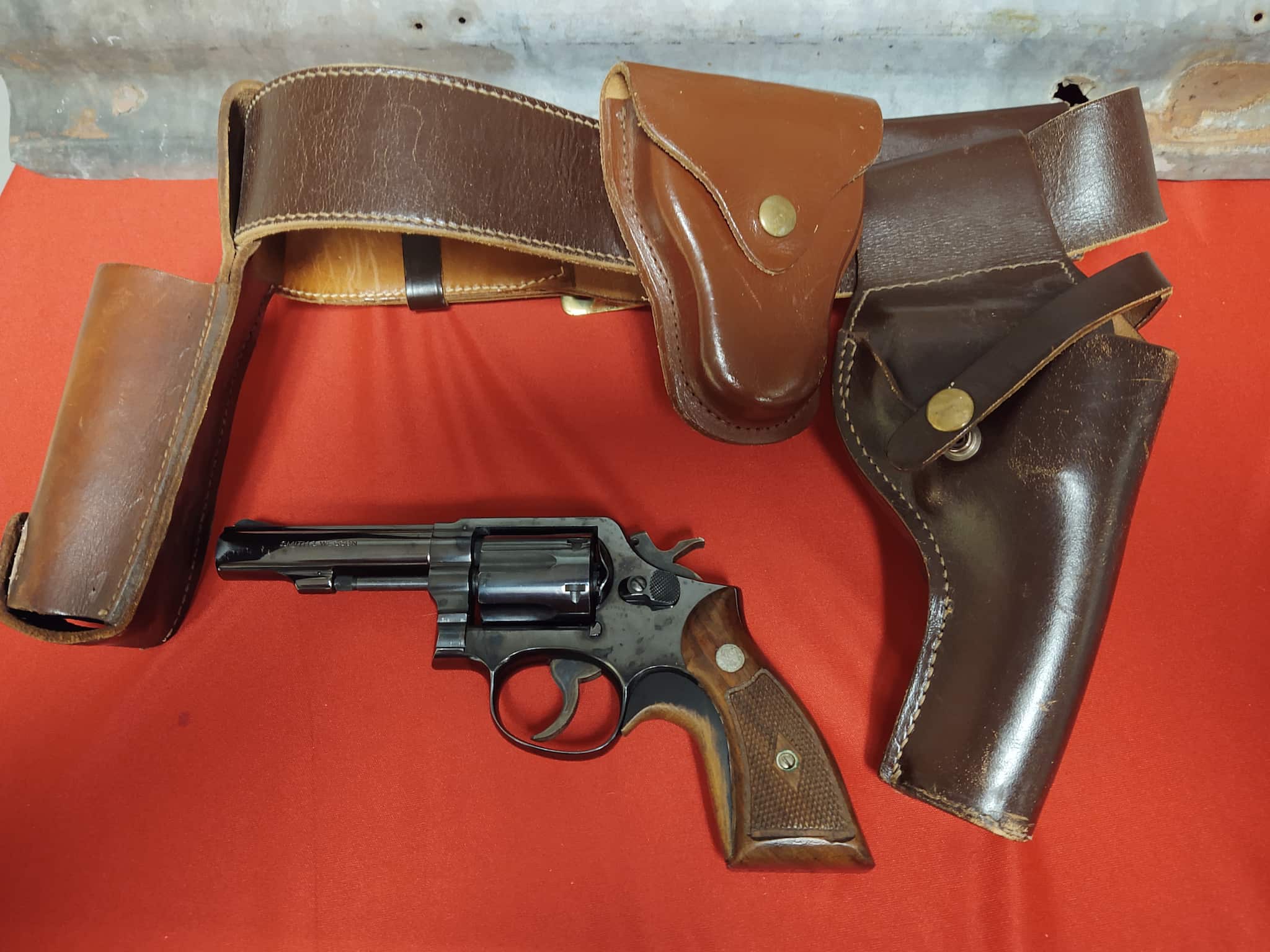 Image of SMITH AND WESSON 10