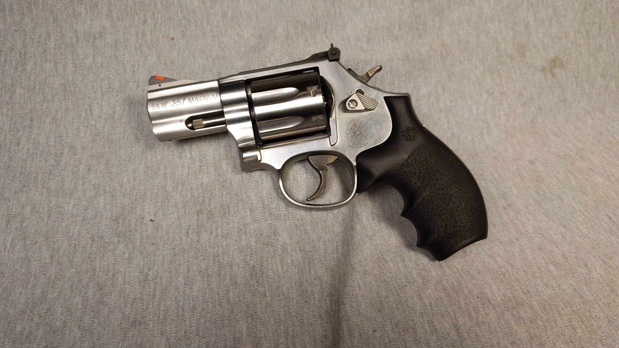 Image of SMITH & WESSON MODEL 686-3