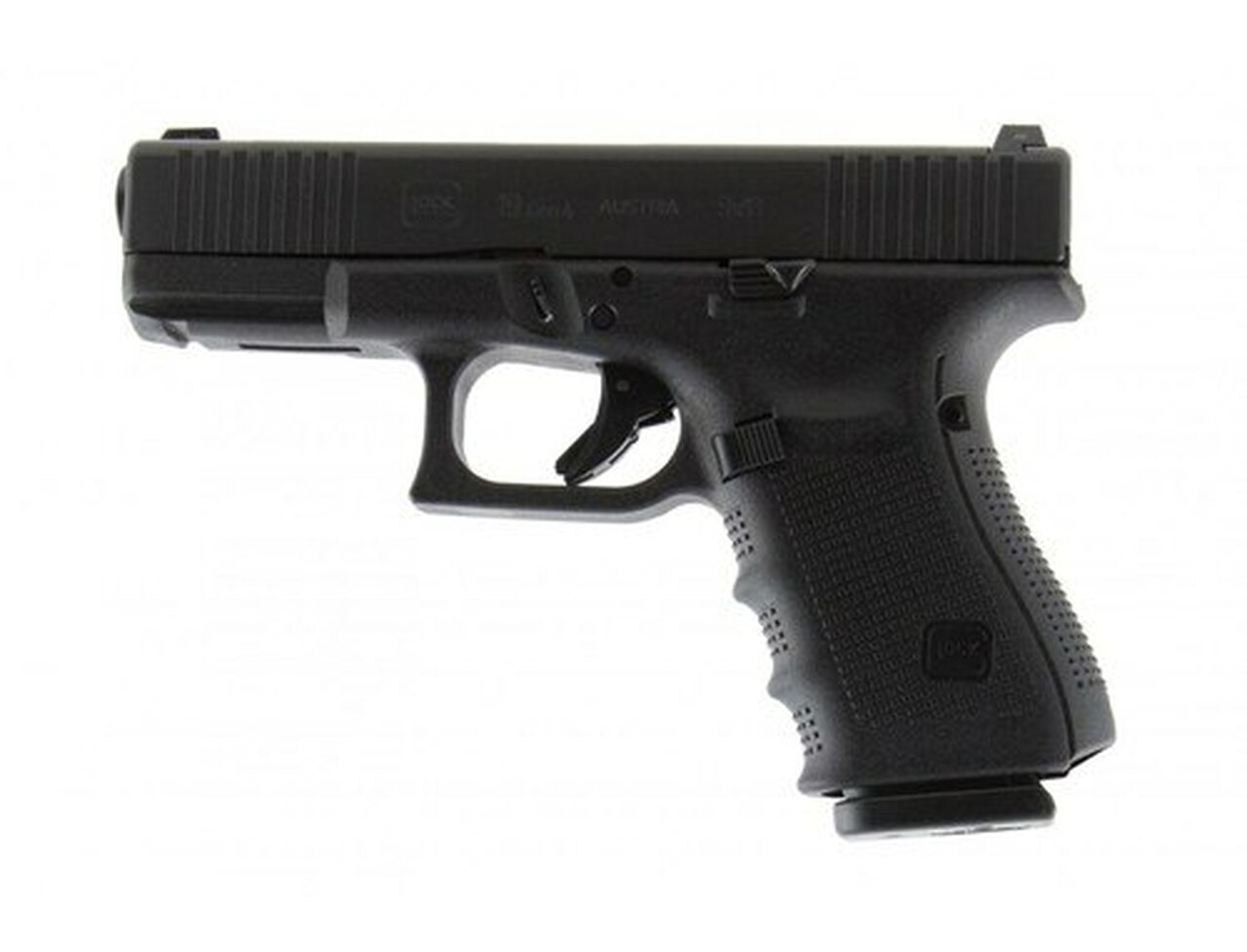 Image of Glock 19 G4, 9mm, Front Slide Serrations, Extended Controls, Night Sights, 15rd